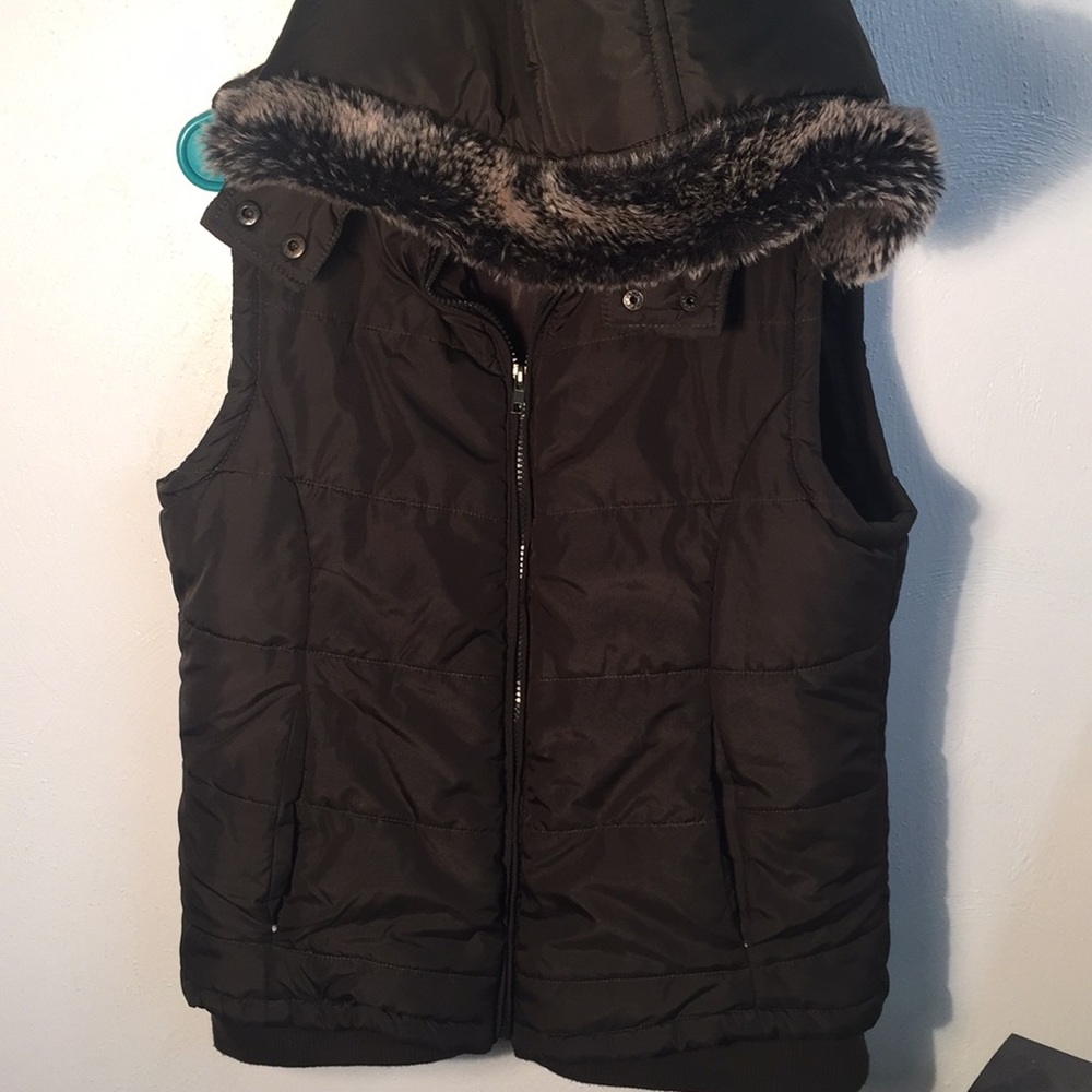 Olive cotton on vest